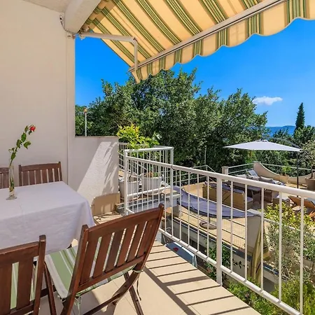 Apartment App Marta 100 M From The Sea In Part Of