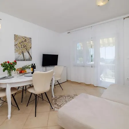 Apartamento App Marta 100 M From The Sea In Part Of Crikvenica