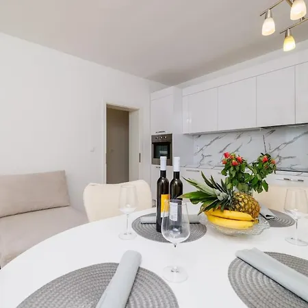 Apartamento App Marta 100 M From The Sea In Part Of